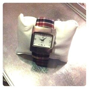 AC quartz red white blue plaid bracelet watch